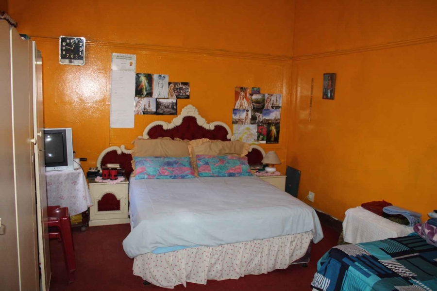 2 Bedroom Property for Sale in Woodstock Western Cape